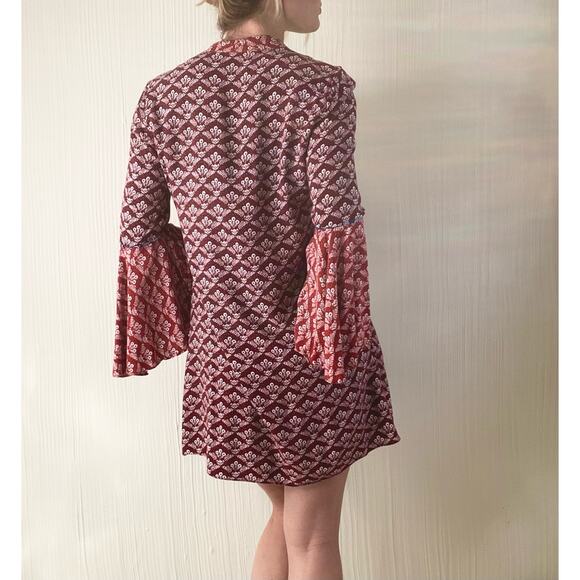 LIKELY Groovy Maroon Print Bell Sleeve Mini Dress US 2 - Picture 10 of 14